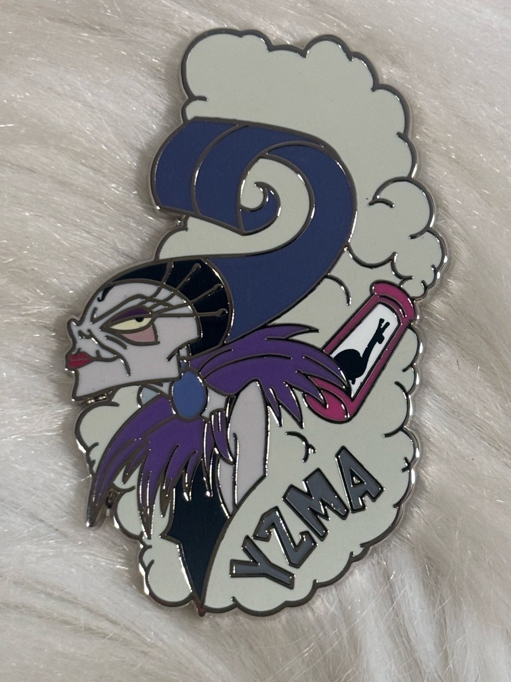 Disney Pin 2023 Villains Booster Emperor's New Groove Yzma